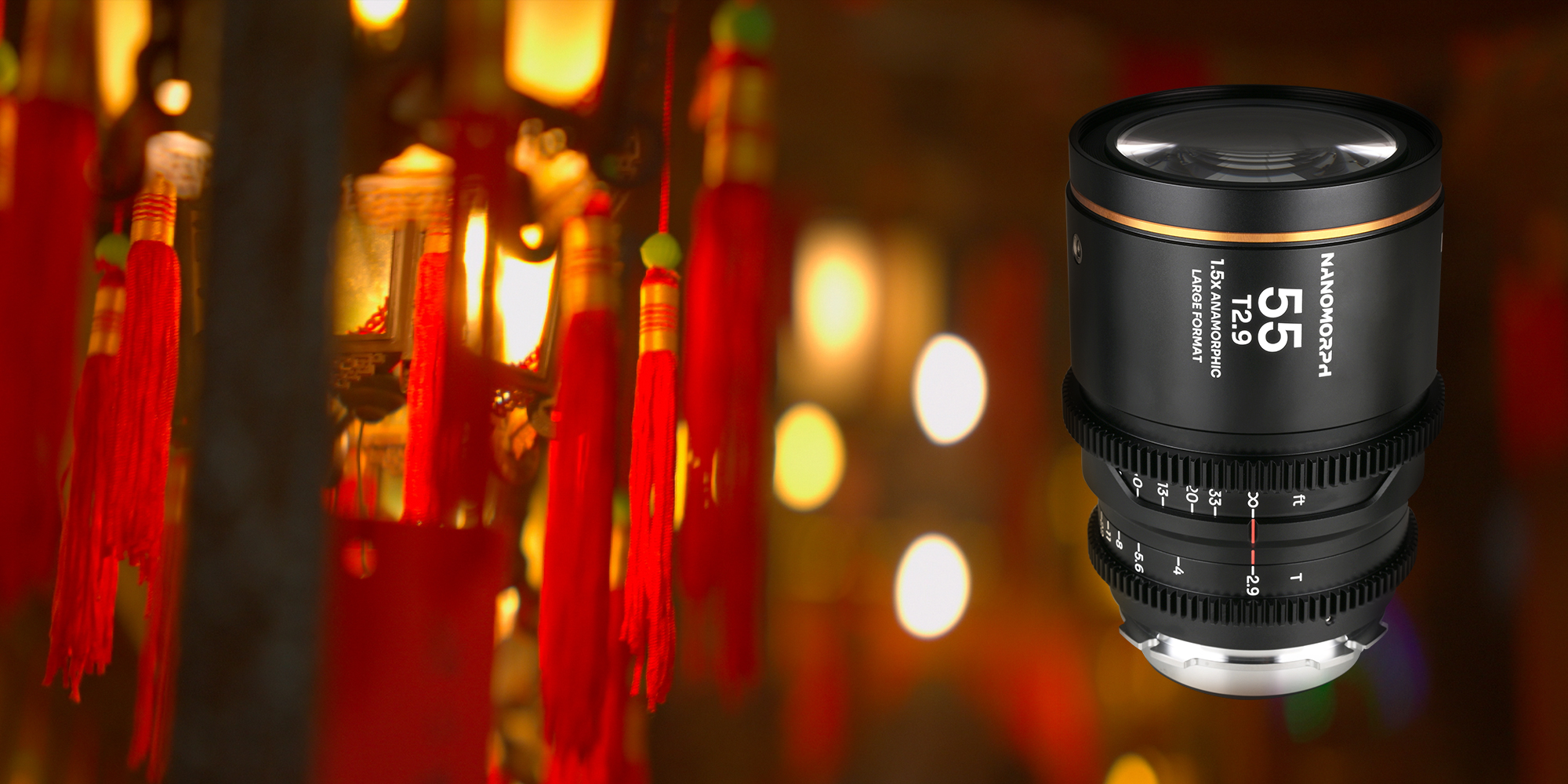 Obiektyw Laowa Nanomorph 55 mm T2,9 1,5x LF Amber do Arri PL / Canon EF na tle lampionów w nocnej scenerii